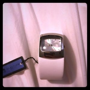 White Kenneth Cole reaction watch